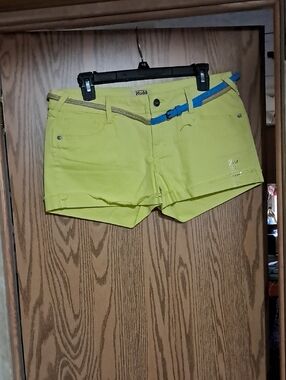 Mudd Neon Yellow Low-Rise Denim Shorts with Blue Accent Belt Sz 13